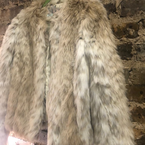 Kimchi Blue Urban Outfitters XS Fahd Fur Jacket - Picture 5 of 6